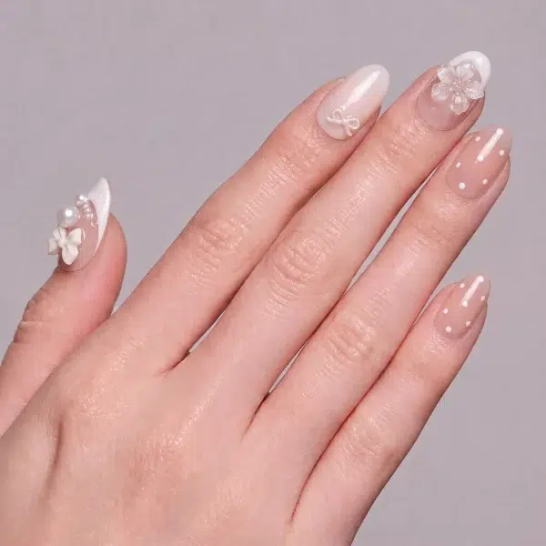 LURA-RDY-N022-2.webp Pearl Blossom